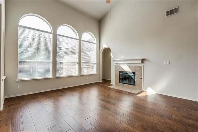 Building Photo - 5529 Crimson Oaks Dr