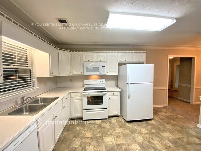 Building Photo - 169 Simeon Dr