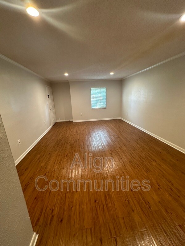 Foto del edificio - 1415-1419 E. Gore Street