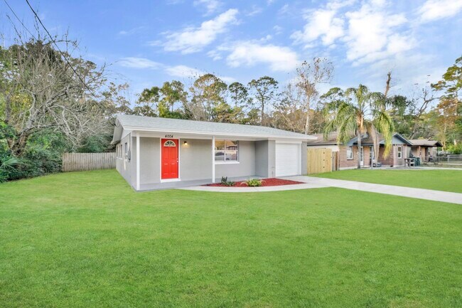 Building Photo - 4004 Packard Dr