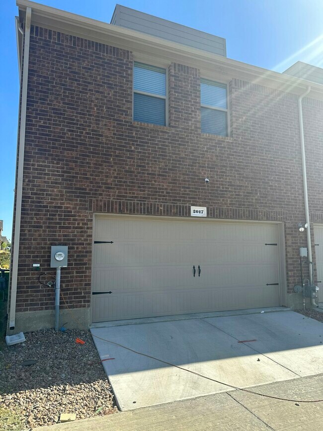 Foto del edificio - 2017 Crooked Bow Dr