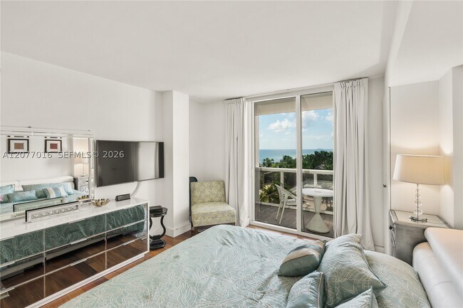 Foto del edificio - 10275 Collins Ave