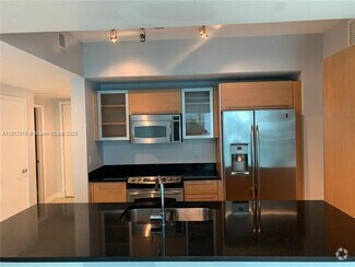 Building Photo - 951 Brickell Ave