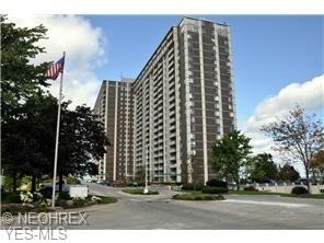 Foto principal - 12900 Lake Ave