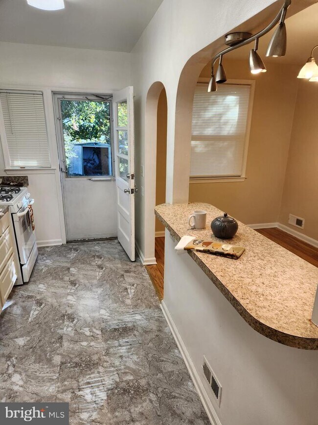 6121 Elinore Ave, Baltimore, MD 21206 Townhome Rentals in Baltimore