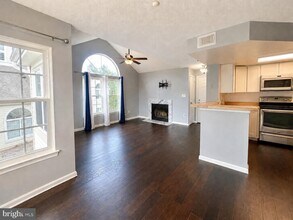 Building Photo - 14113 Bowsprit Ln