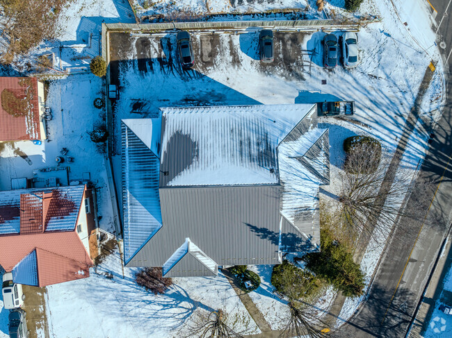 Aerial Photo - 134 Bristol St