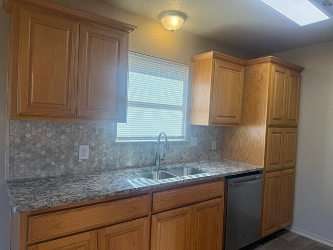 Building Photo - 5435 Ricci St