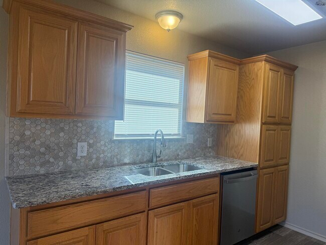 Foto del edificio - 5435 Ricci St