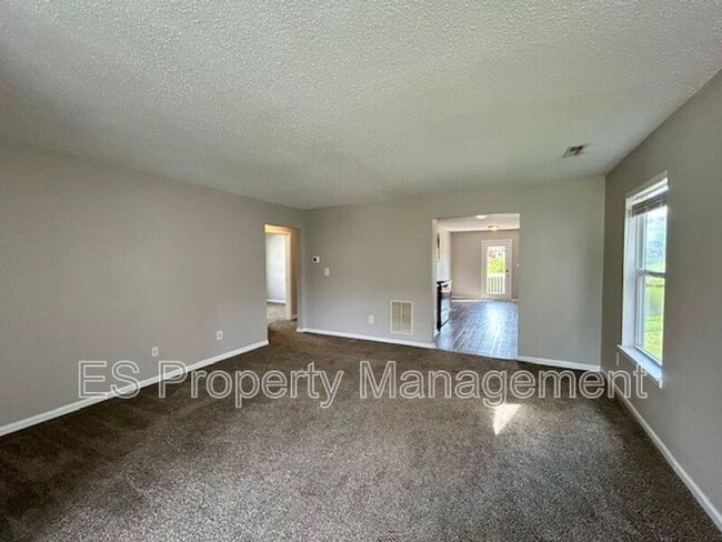 Building Photo - 515 Bridgestone Dr