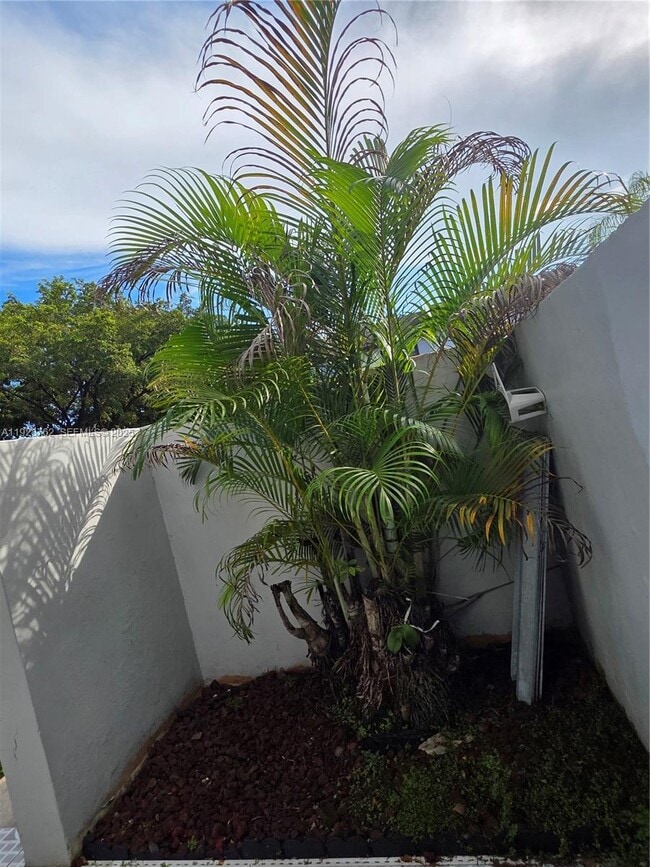 Foto del edificio - 8000 SW 152nd Ave