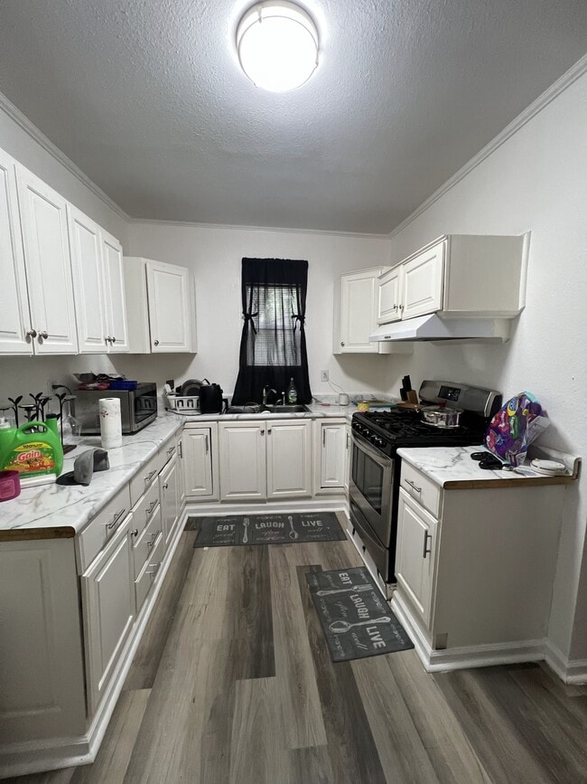 Building Photo - 630 W Marietta St