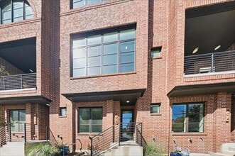 Building Photo - 408 Rayner Ave