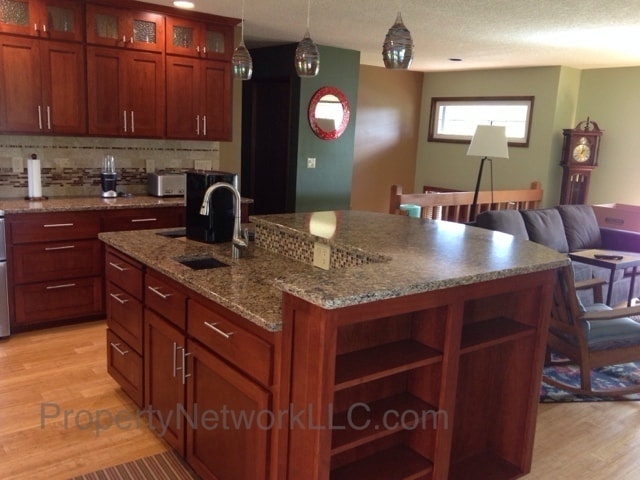 Building Photo - Outstanding 3 Bedroom 3 Bath Gresham Home