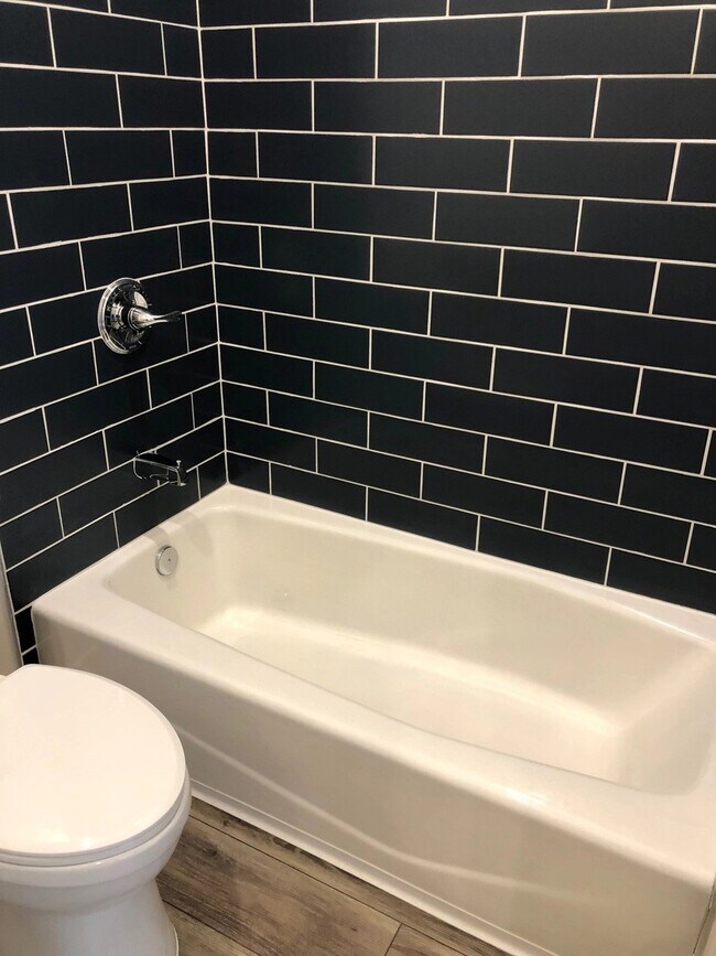 Foto del edificio - 2926 1/2-31-2 Asbury St