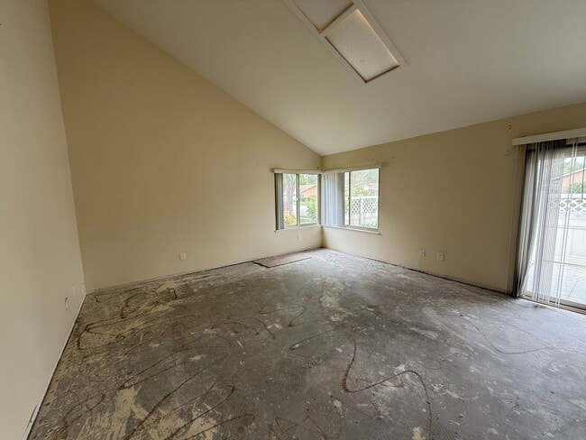 Building Photo - Large Home in Leisure Village - Premier Se...