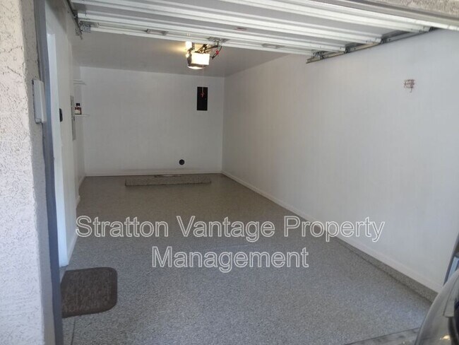 Building Photo - 4455 E Paradise Vlg Pkwy S