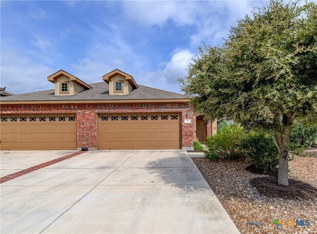 Building Photo - 517 Creekside Cir