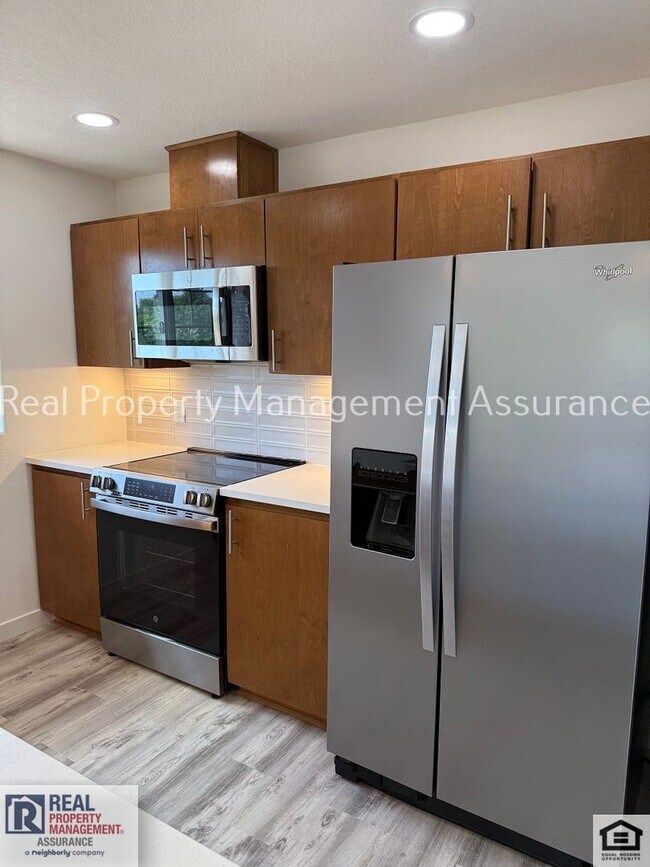 Foto del edificio - 10734 NE Holly St