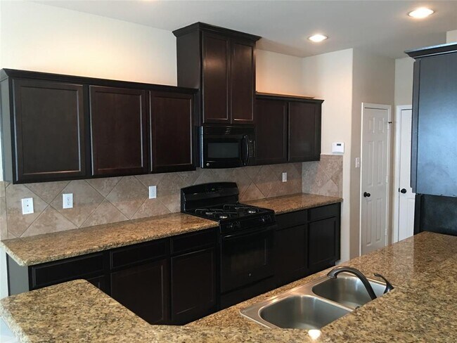 Building Photo - 6031 Shelbourne Park Ln