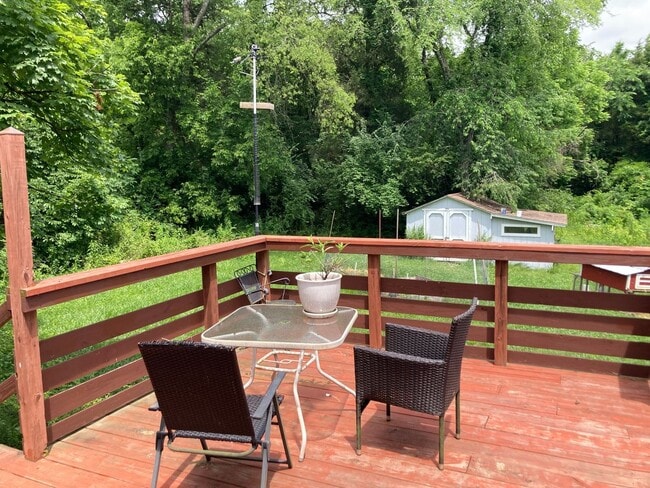 Building Photo - Updated South Knoxville Cottage in the Urb...