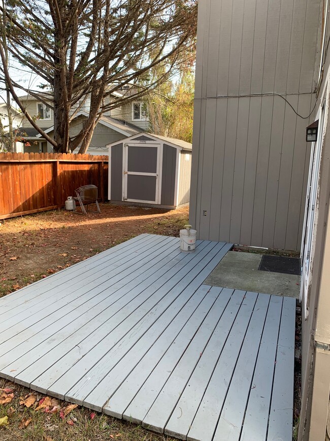 Deck cleans easy, Deck were Rebuild and Painted - 1638 Schooner Ct