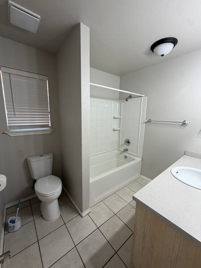 Foto del edificio - 4407 Trevino St