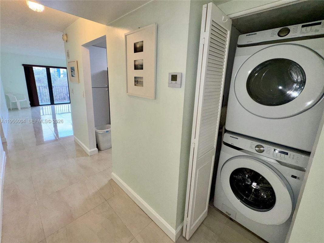 Foto del edificio - 1201 S Ocean Dr