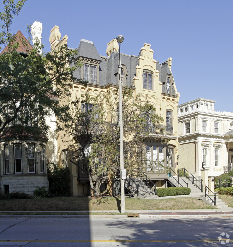 Foto del edificio - 1229-1231 N Prospect Ave