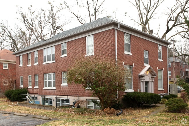 Building Photo - 2012 Lauderdale Rd