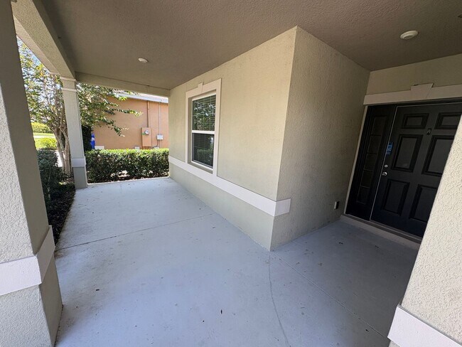 Foto del edificio - 3 Bed / 2 Bath Home w/ Solar Panels!