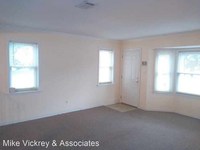 Building Photo - 2 br, 2.5 bath House - 300 Greene Street