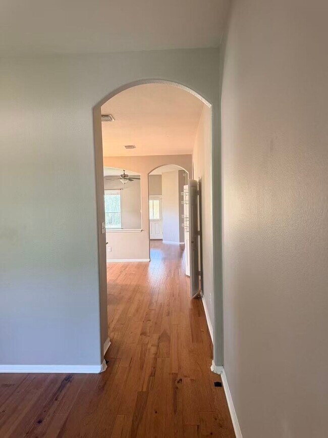 Building Photo - 26327 Whittmore Fields Dr