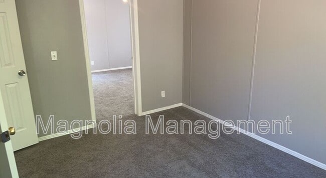 Foto del edificio - 7101 Mountain Rd