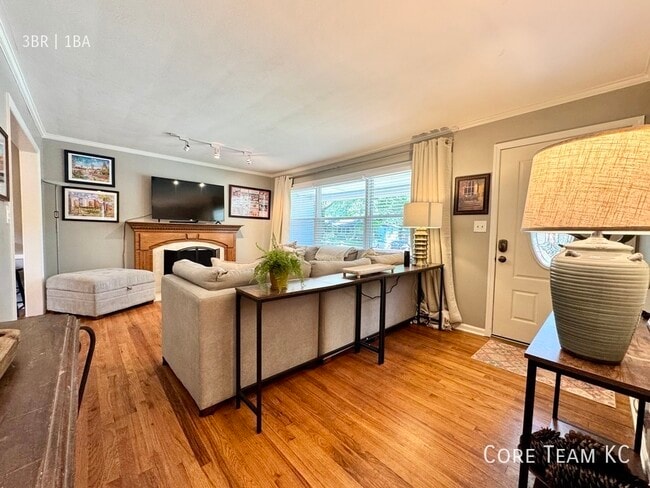 Building Photo - 5607 W 78th Terrace