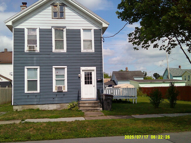 Building Photo - 507 Roberts St