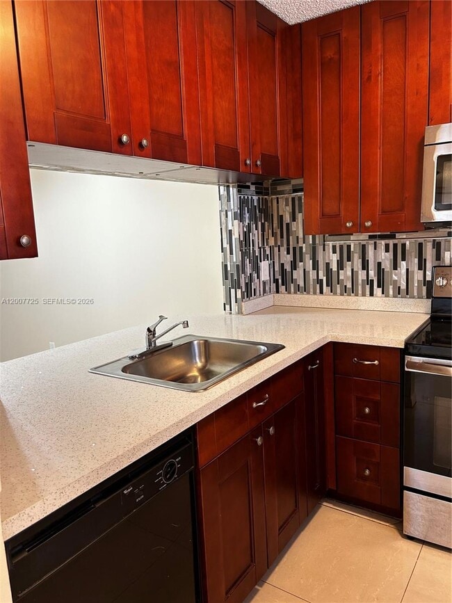 Foto del edificio - 713 NW 103rd Terrace