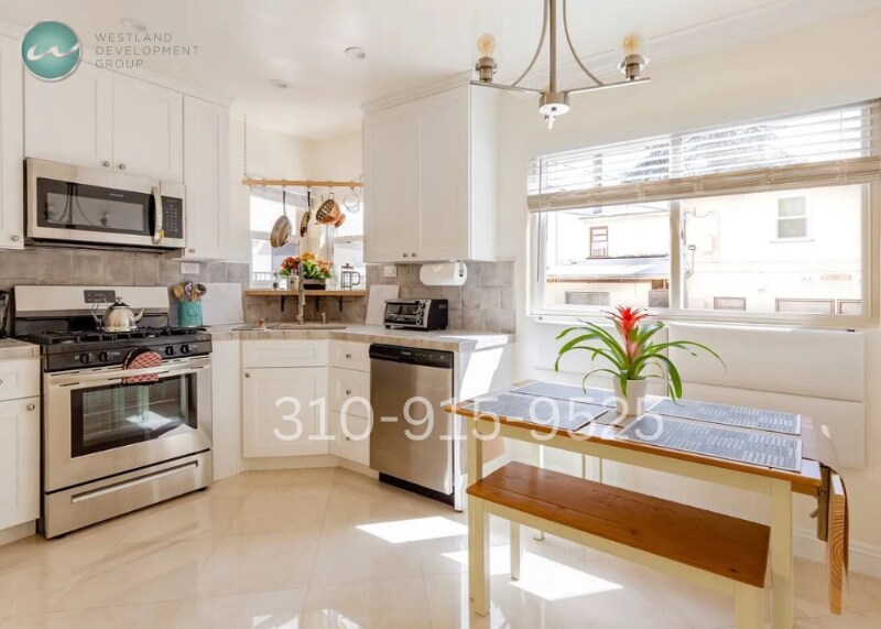 Foto principal - 11817 Darlington Ave