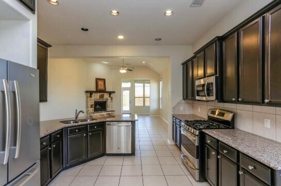 Foto del edificio - 16839 Kilgarth Dr