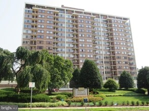 Building Photo - 1220 Blair Mill Rd