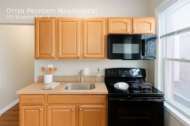 Foto del edificio - 939 Belmont Ave