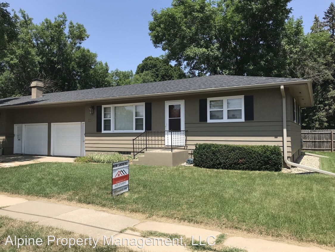 Primary Photo - 2 br, 1 bath House - 2204 W. 39th St.