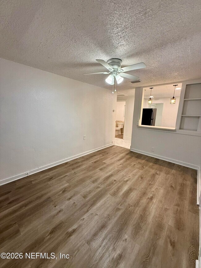 Foto del edificio - 9554 Ridge Blvd