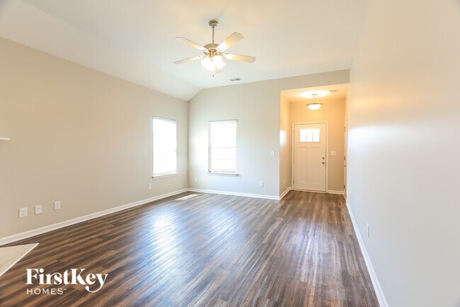 Building Photo - 3295 Chapel Hills Pkwy