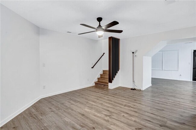 Foto del edificio - 6234 Culver Dr