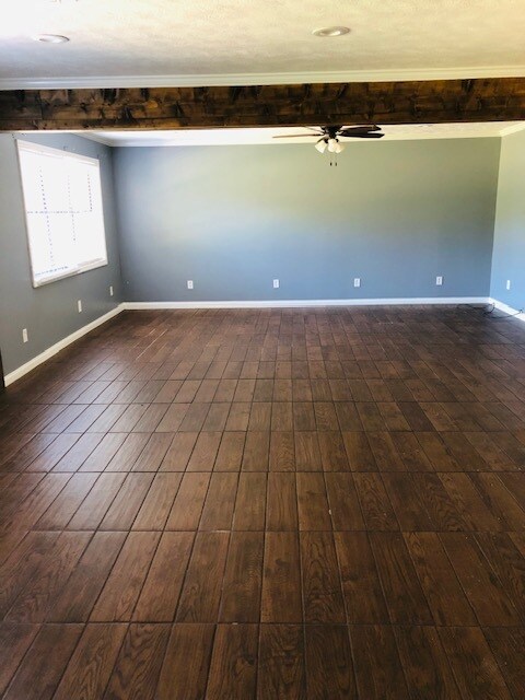 Foto del edificio - 40 Starling Rd