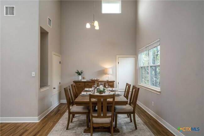 Foto del edificio - 3067 View Ridge Dr