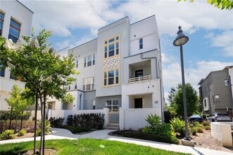 Building Photo - 134 Acamar