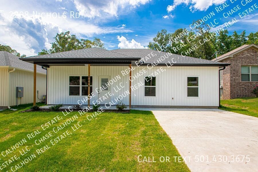 Foto principal - 2208 Nichols Rd