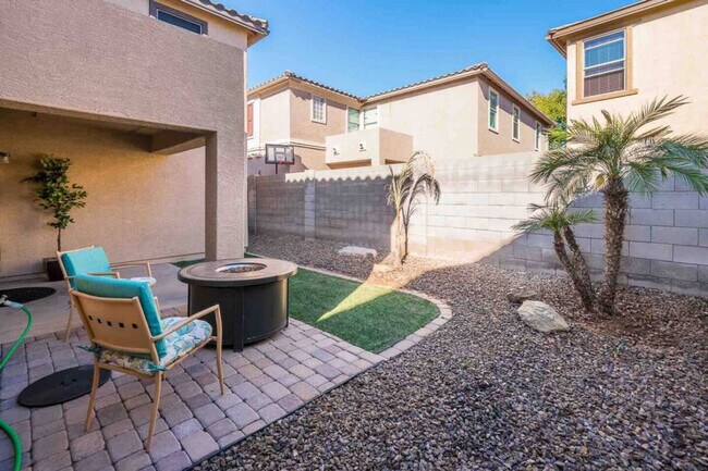 Foto del edificio - 10948 W Elm St